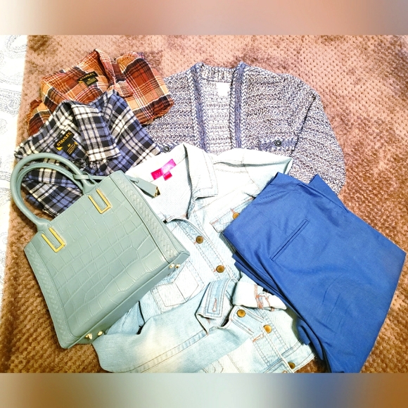 Winter Wardrobe Refresh Bundle! - Picture 1 of 6